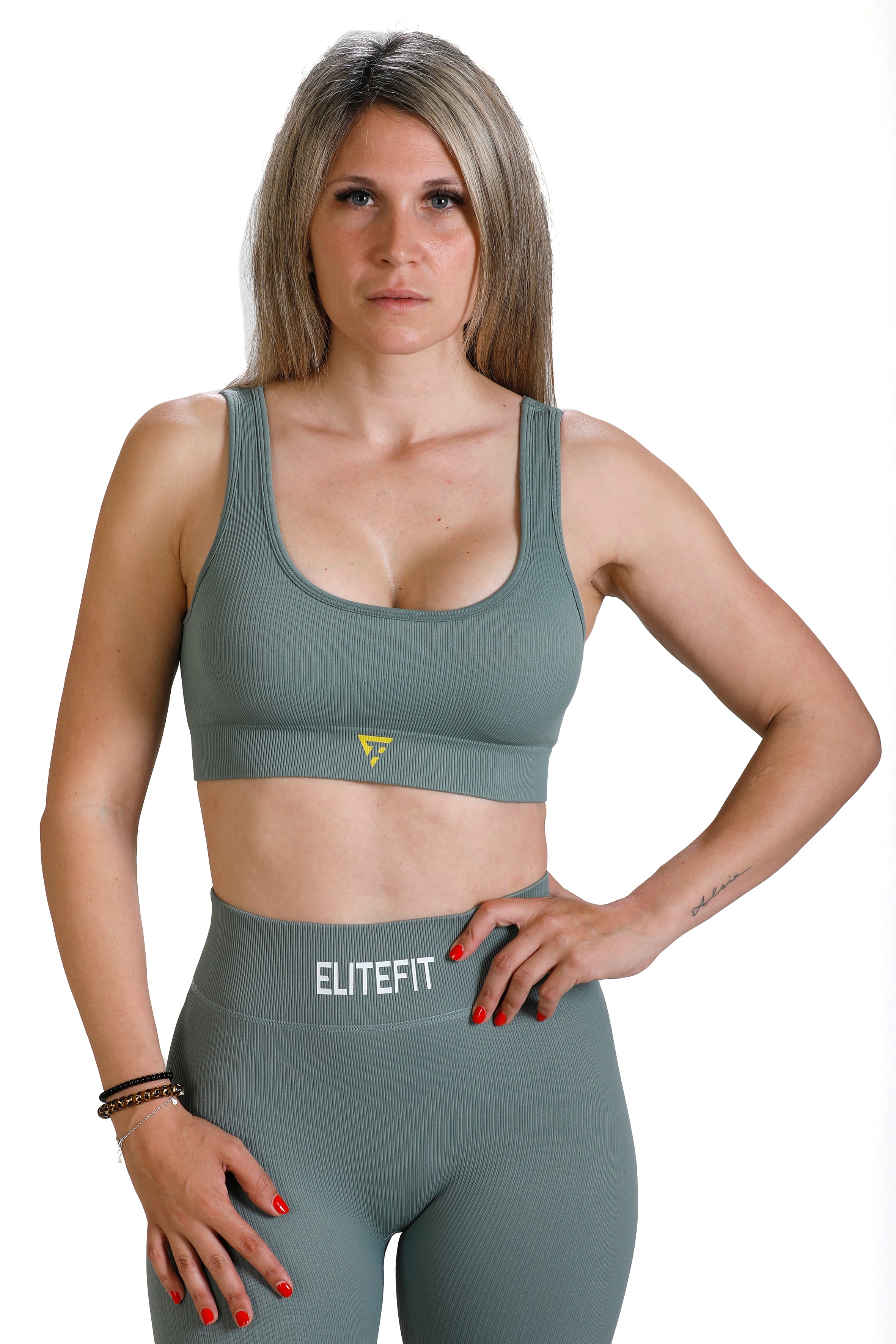 Conjunto ARIA (pistacho)