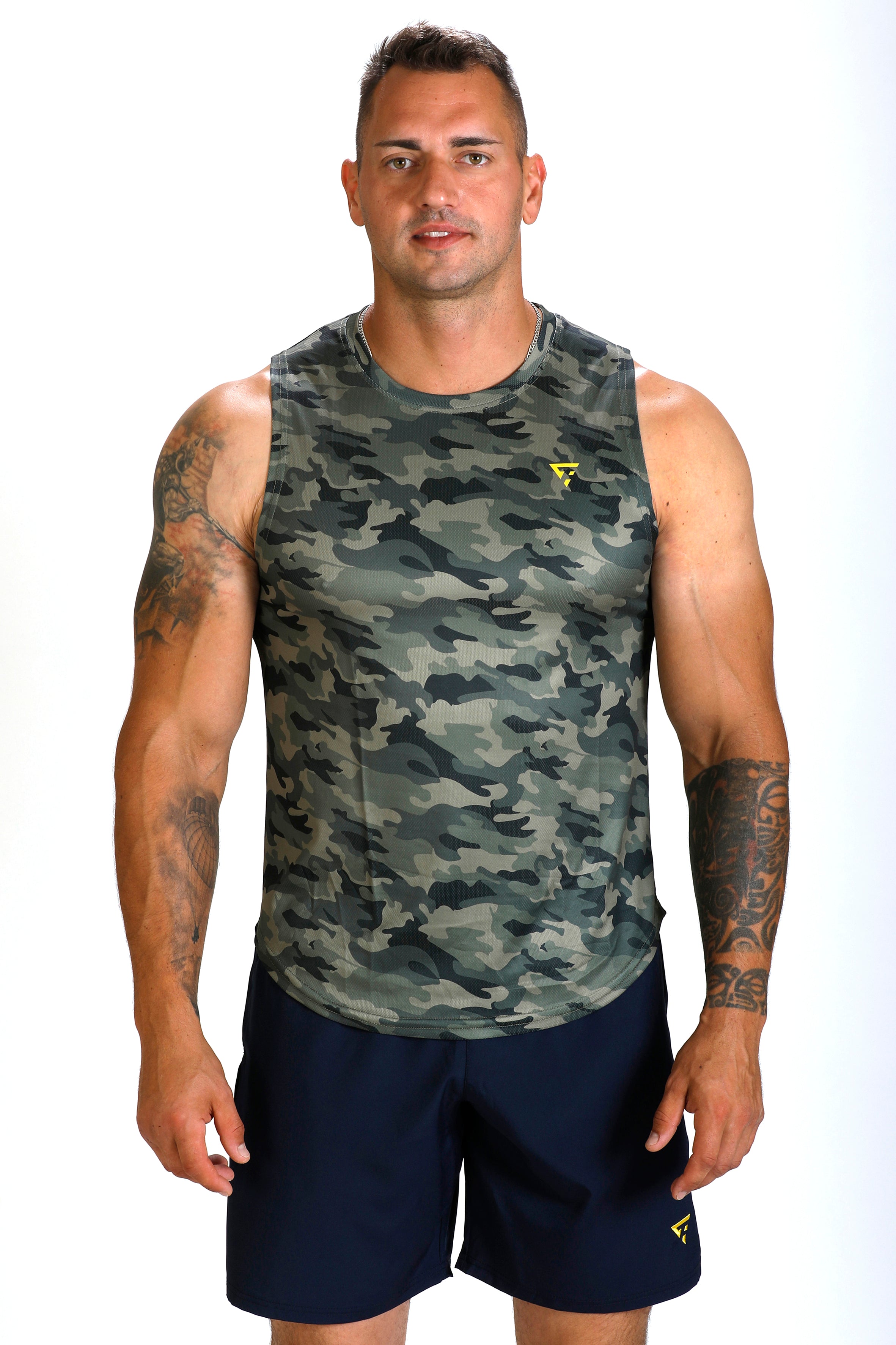Camiseta HADES (verde militar)