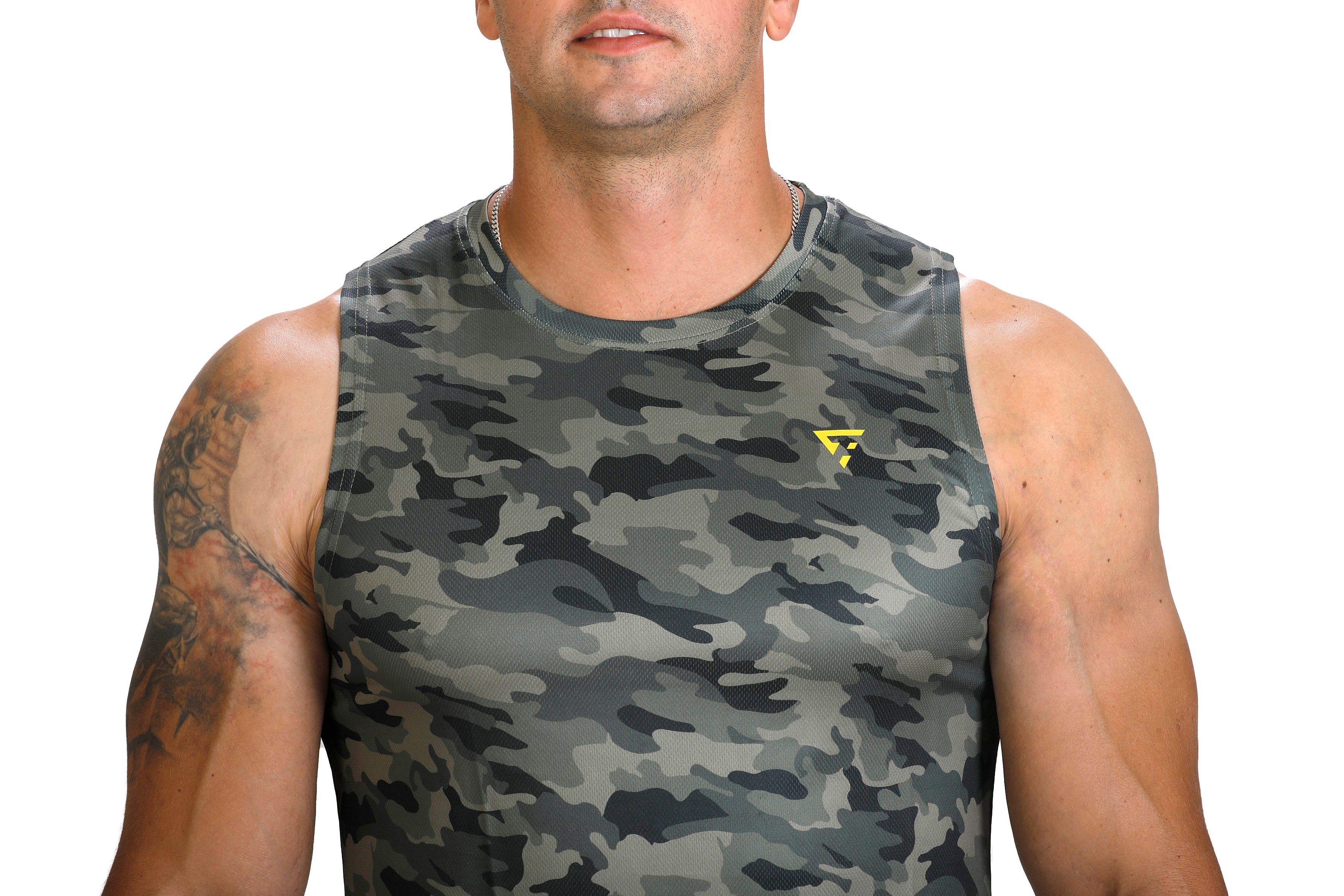 Camiseta HADES (verde militar)